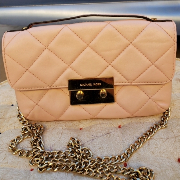 Michael Kors Sloan Pink Quilted Leather Clutch Gold Chain Messenger Crossbody - Picture 3 of 16